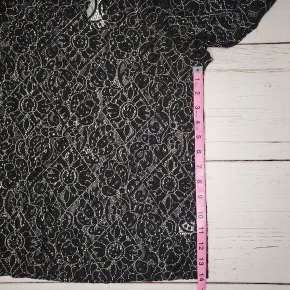 Loft Black Lace Top with Cold Shoulders X-Small - NWT - Picture 9 of 10